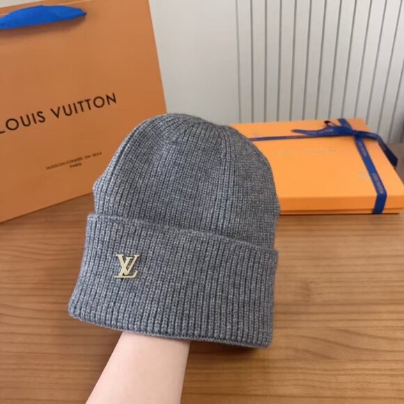 Louis Vuitton Knit Hat - Picture 1 of 9